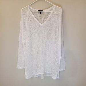 Eileen Fisher White Linen/Cotton V-neck Sweater